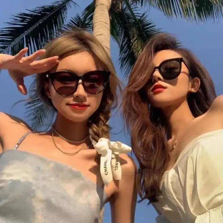血染万圣节海报
